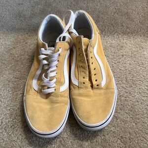 Yellow Old Skool Vans men’s 7 women’s 8.5